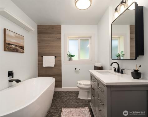 12504 SW 232nd Street Vashon WA 98070