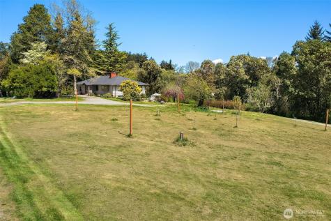 12504 SW 232nd Street Vashon WA 98070