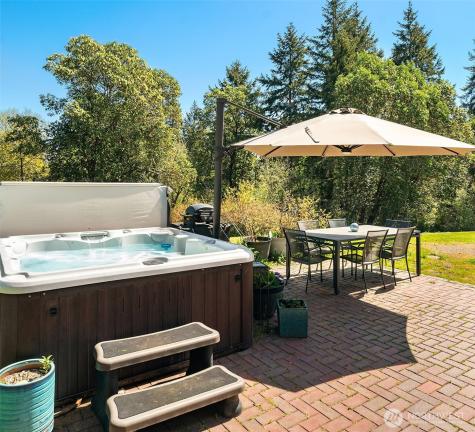 12504 SW 232nd Street Vashon WA 98070