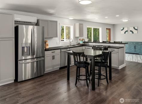 12504 SW 232nd Street Vashon WA 98070