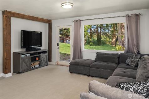 12504 SW 232nd Street Vashon WA 98070