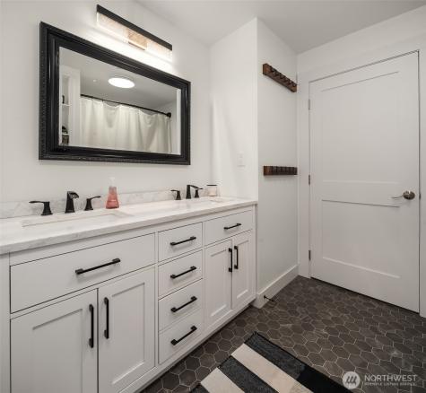 12504 SW 232nd Street Vashon WA 98070