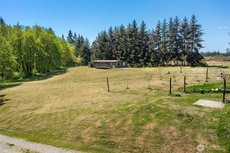 12504 SW 232nd Street Vashon WA 98070