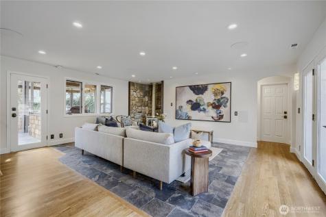 16066 Inglewood Road NE Kenmore WA 98028