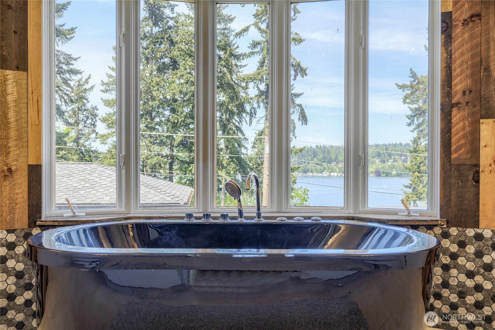 16066 Inglewood Road NE Kenmore WA 98028