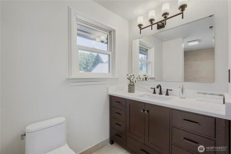 16066 Inglewood Road NE Kenmore WA 98028