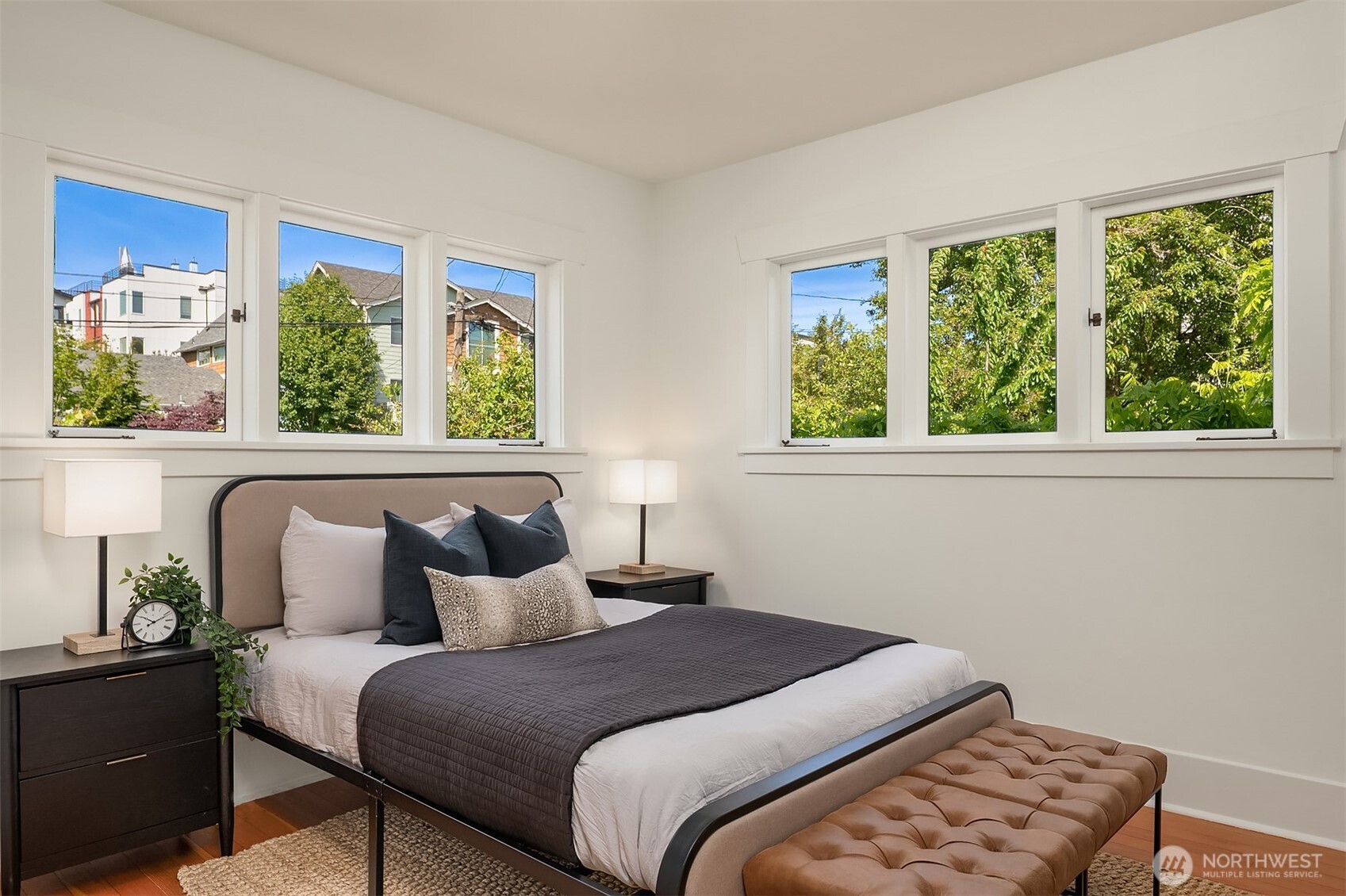5216 9th Avenue NW Seattle WA 98107