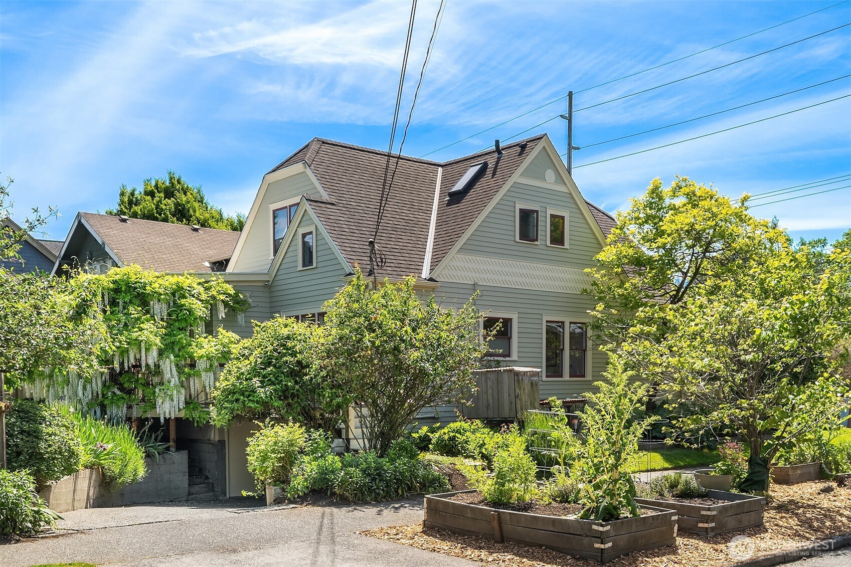 5216 9th Avenue NW Seattle WA 98107