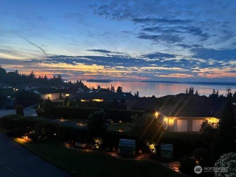 1621 Edgemoor Lane Everett WA 98203