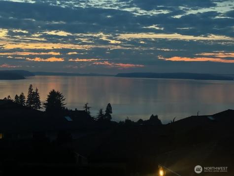 1621 Edgemoor Lane Everett WA 98203