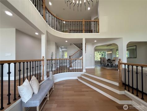 1621 Edgemoor Lane Everett WA 98203