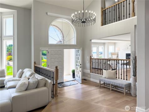 1621 Edgemoor Lane Everett WA 98203