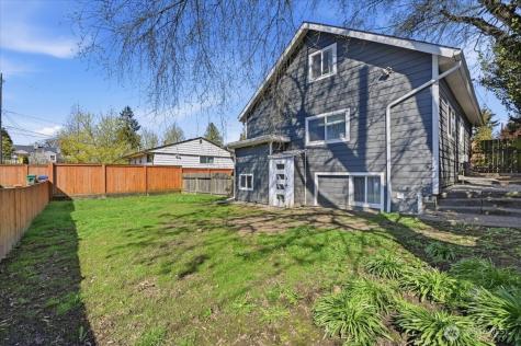 1715 SW Trenton Street Seattle WA 98106