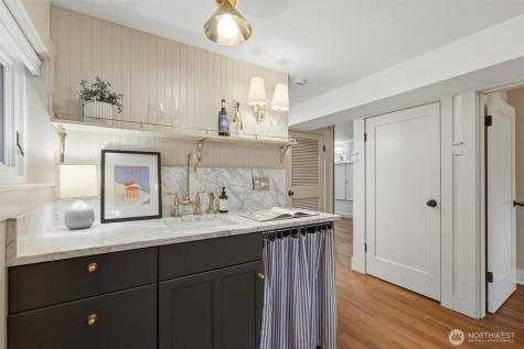 924 N 75th Street Seattle WA 98103