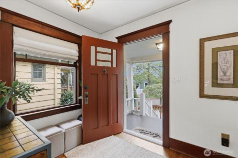 924 N 75th Street Seattle WA 98103