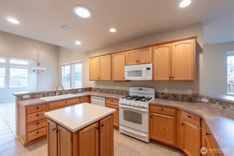 4986 Meriwood Drive NE Lacey WA 98516