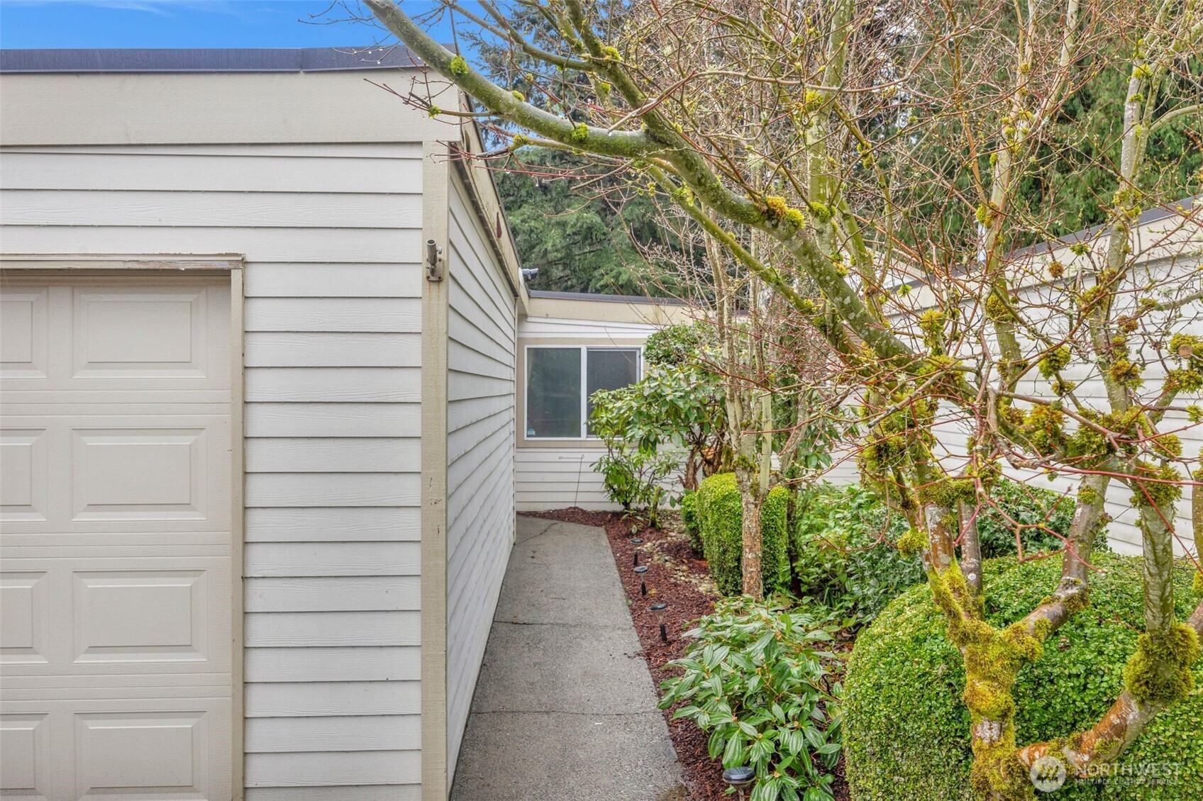 13715 SE 258th Place Kent WA 98042