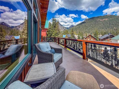 50 Summit Way Snoqualmie Pass WA 98068