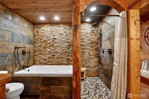 50 Summit Way Snoqualmie Pass WA 98068