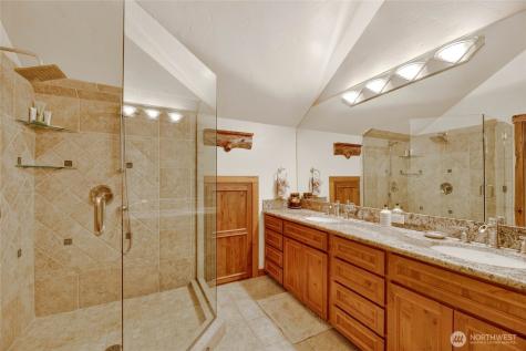 50 Summit Way Snoqualmie Pass WA 98068