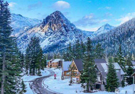 50 Summit Way Snoqualmie Pass WA 98068
