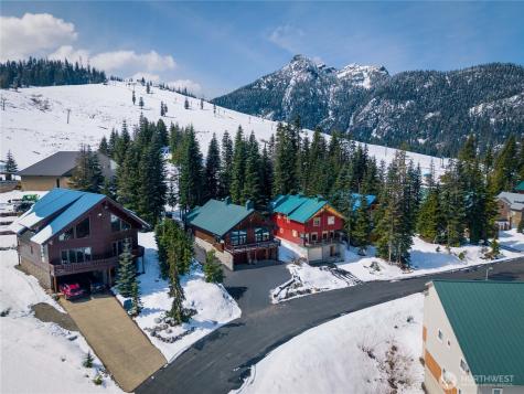 50 Summit Way Snoqualmie Pass WA 98068