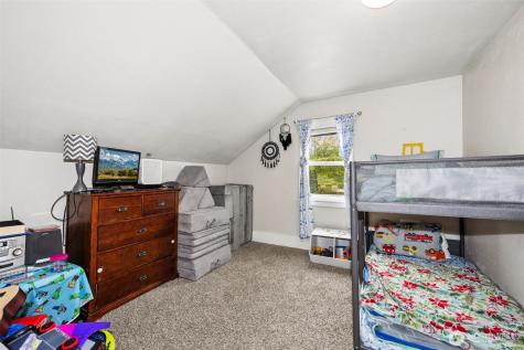 105 Oak Street E Eatonville WA 98328