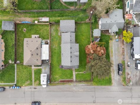105 Oak Street E Eatonville WA 98328
