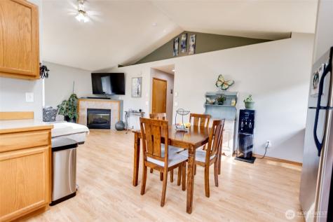 858 Willow Court SW Ocean Shores WA 98569