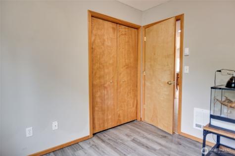 858 Willow Court SW Ocean Shores WA 98569