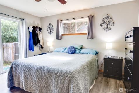 858 Willow Court SW Ocean Shores WA 98569