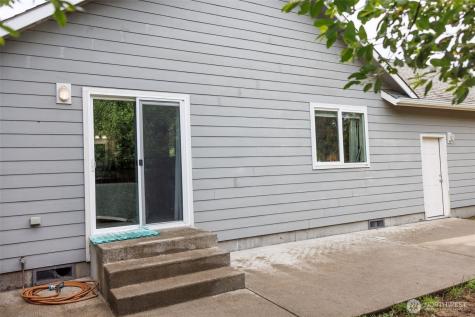 858 Willow Court SW Ocean Shores WA 98569