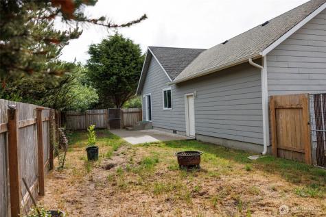 858 Willow Court SW Ocean Shores WA 98569