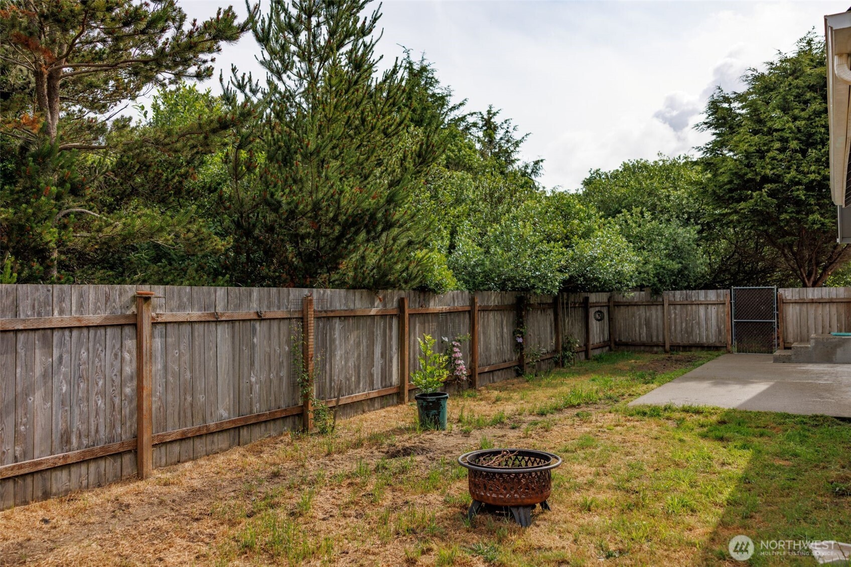 858 Willow Court SW Ocean Shores WA 98569