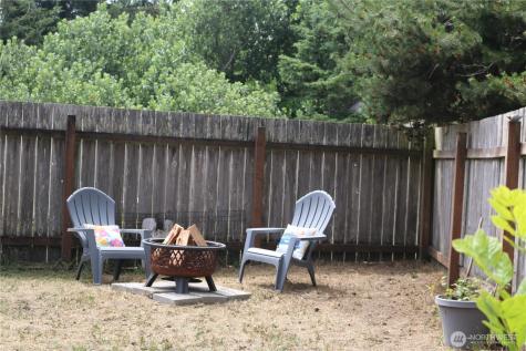 858 Willow Court SW Ocean Shores WA 98569