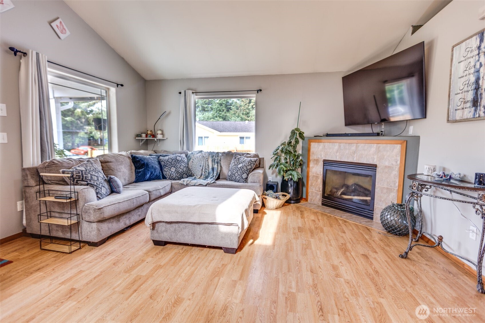 858 Willow Court SW Ocean Shores WA 98569
