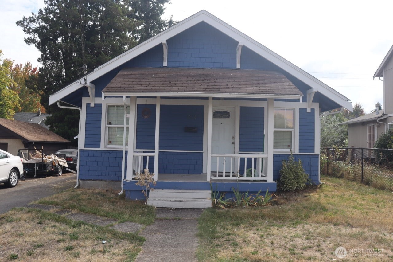 1010 S 39th Tacoma WA 98418