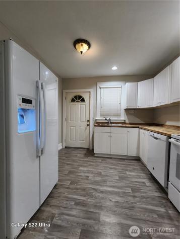 1010 S 39th Tacoma WA 98418