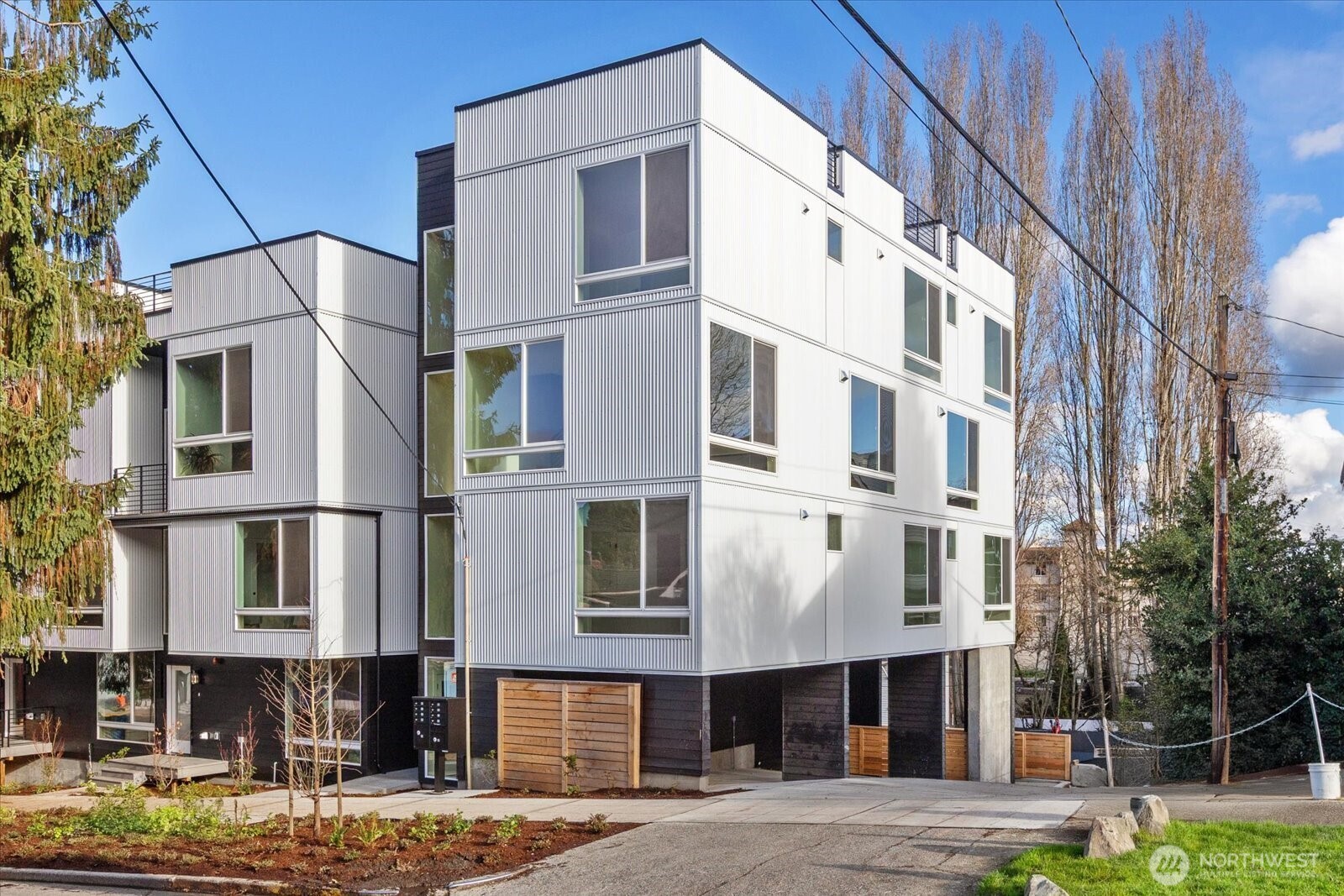 3112 Queen Anne Avenue N Seattle WA 98119