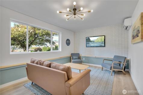 2310 Aberdeen Avenue NE Renton WA 98056
