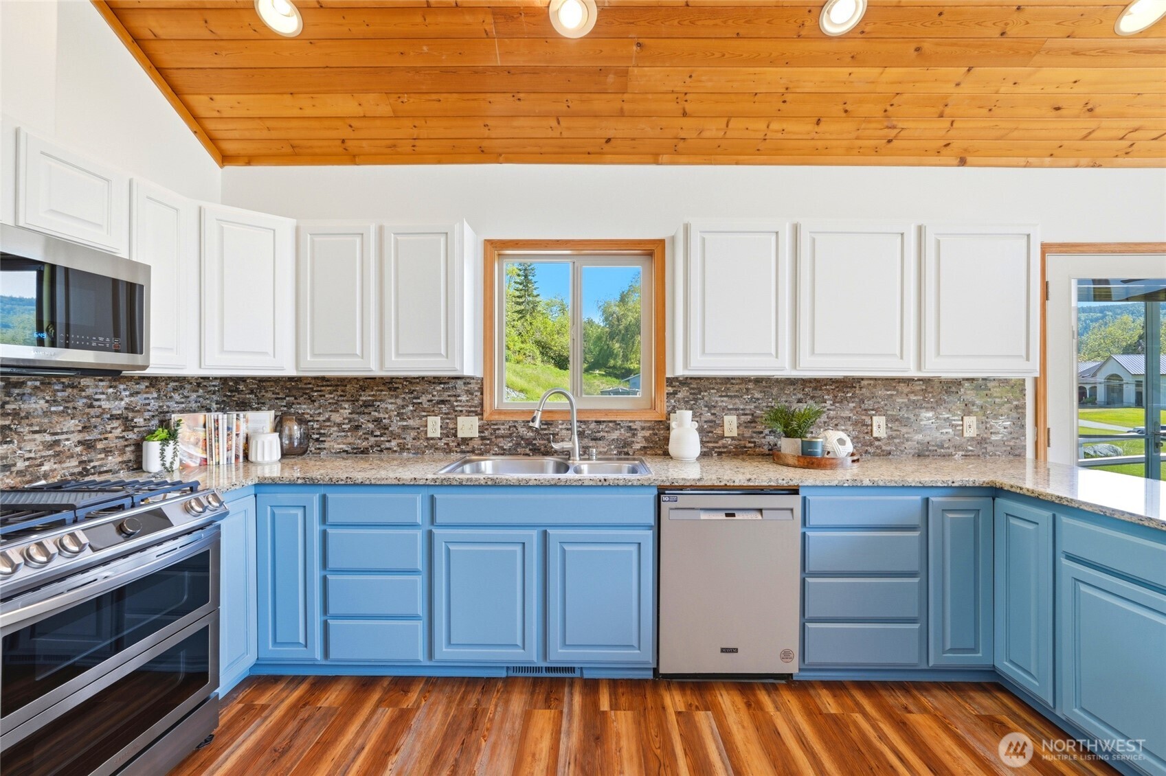 23667 Dalacey Lane Mount Vernon WA 98274