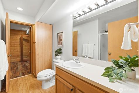 23667 Dalacey Lane Mount Vernon WA 98274