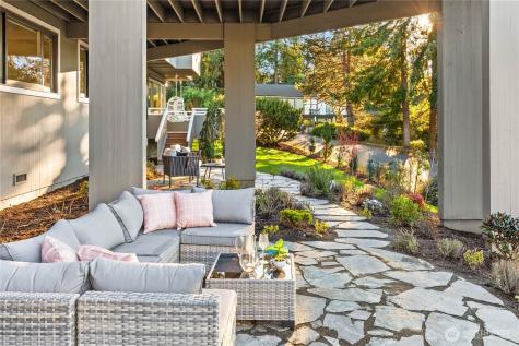 7580 SE 71st Street Mercer Island WA 98040