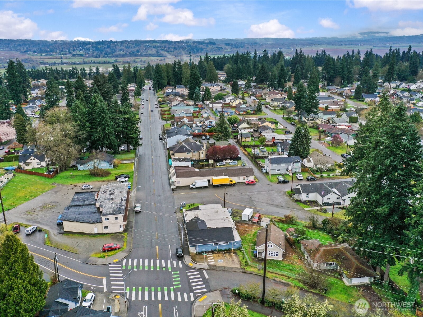 6807 Commercial Avenue Everett WA 98203