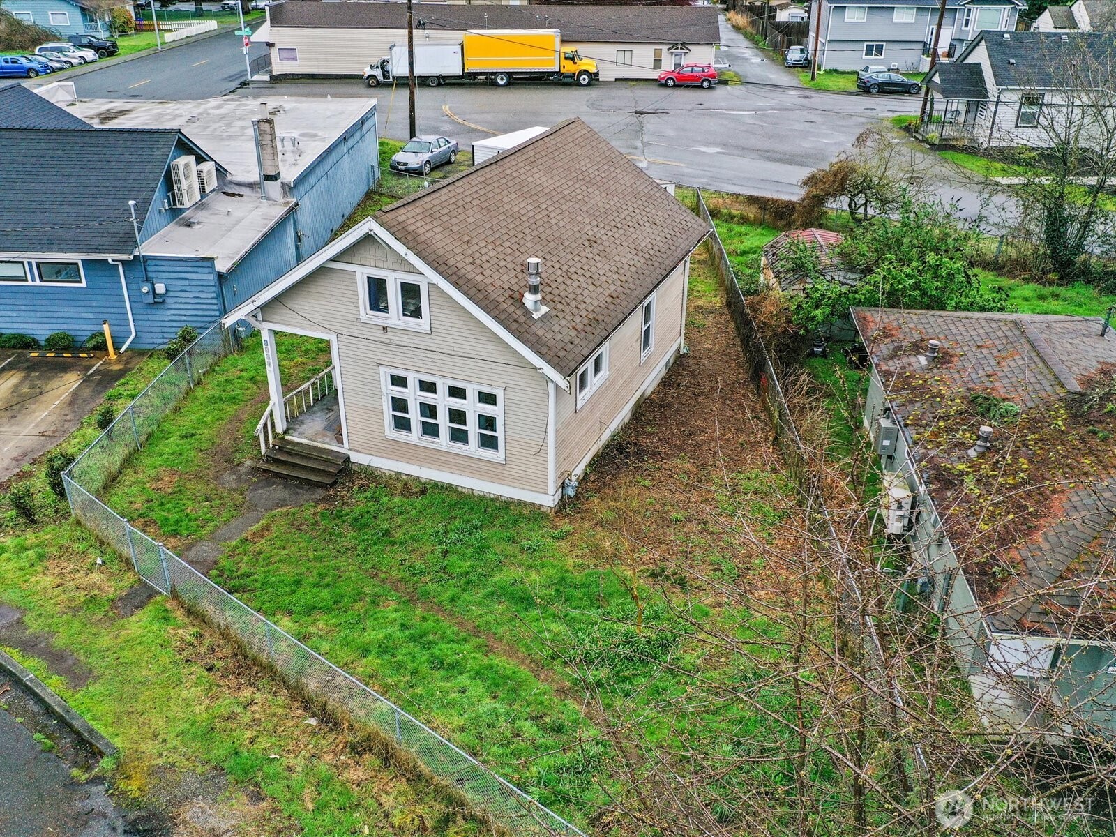 6807 Commercial Avenue Everett WA 98203