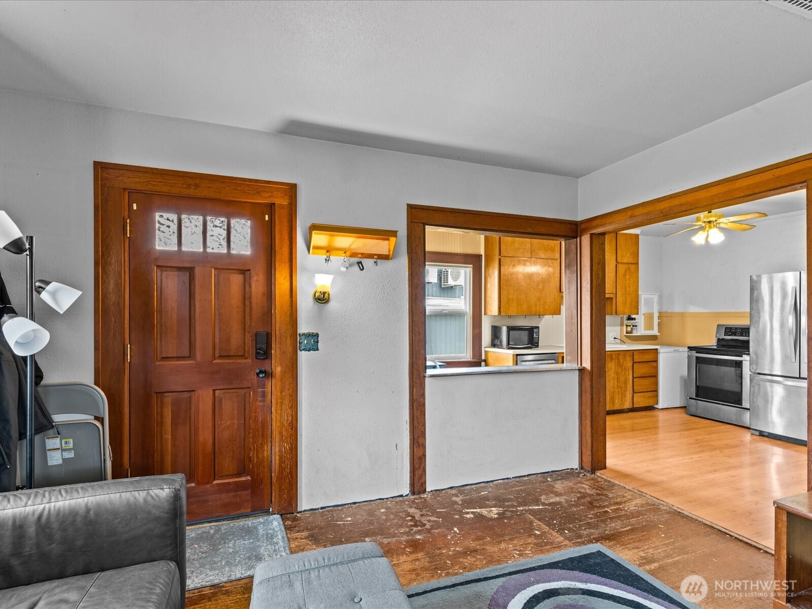 6807 Commercial Avenue Everett WA 98203