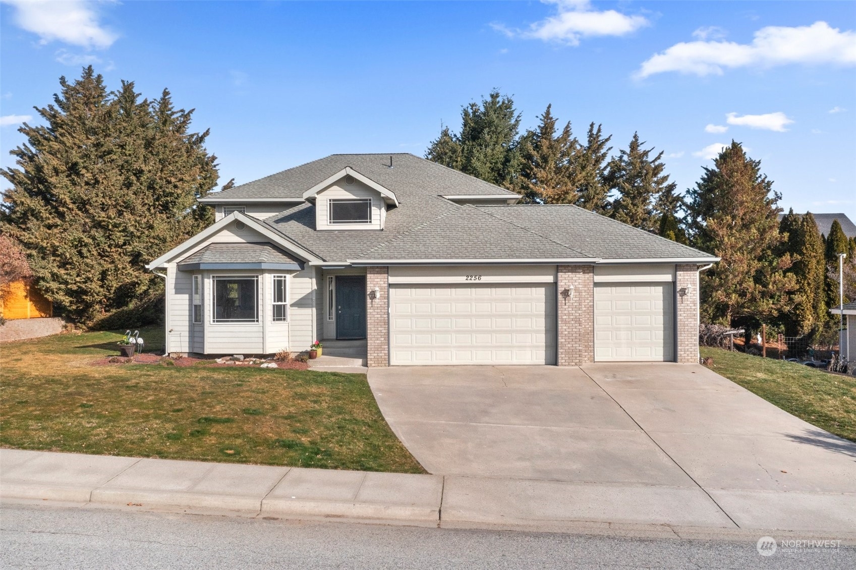2256 Ashley Brooke Wenatchee WA 98801