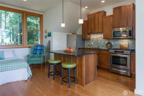 186 South Ridge Road Decatur Island WA 98221