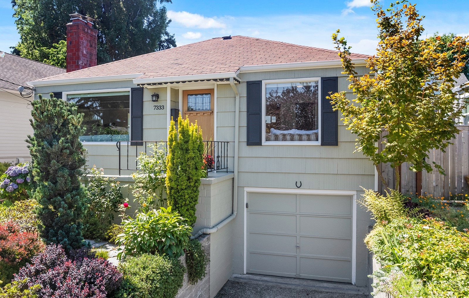 7333 22nd Avenue Nw Seattle WA 98117