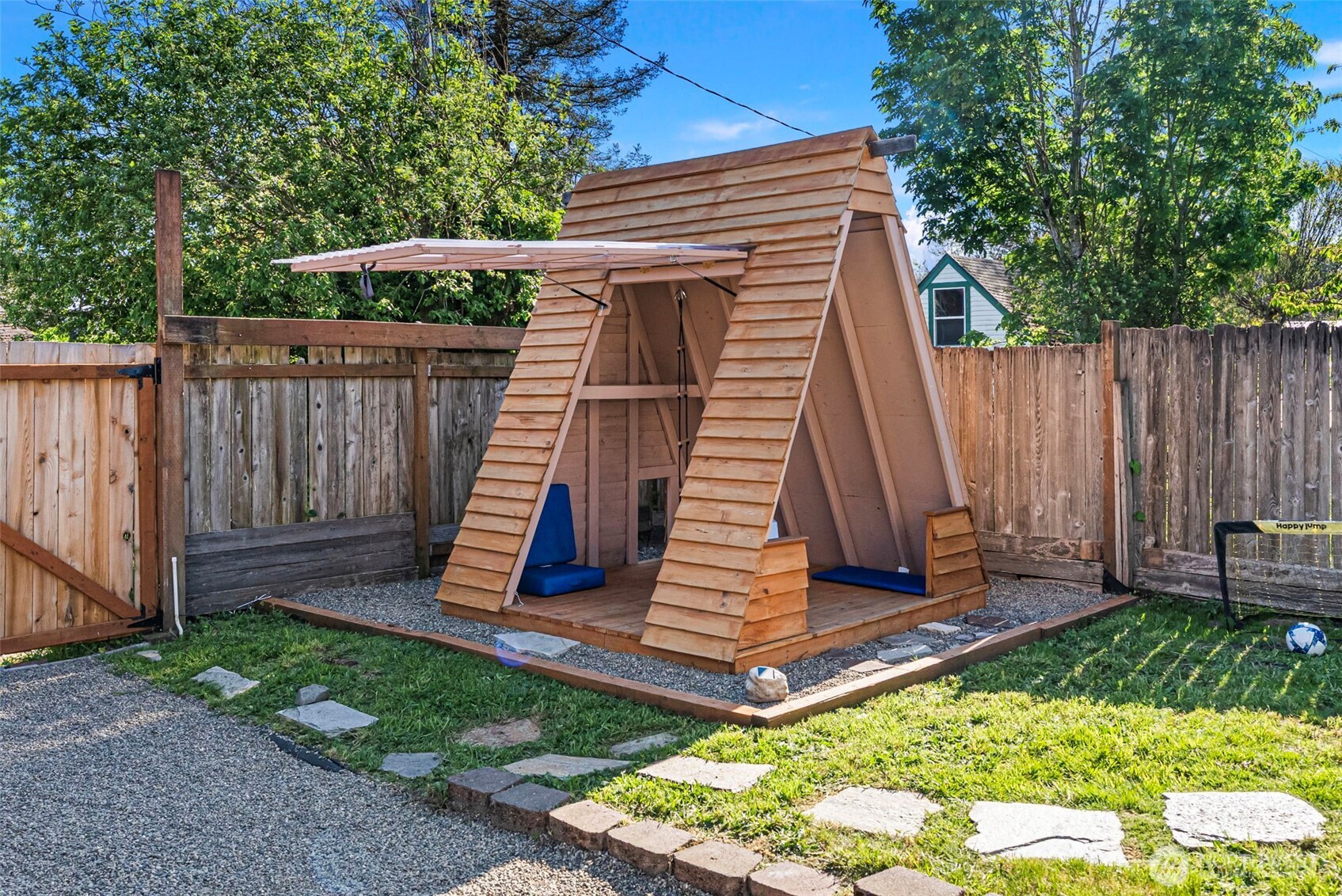 2127 8th Street Bremerton WA 98312